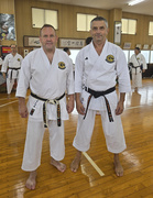Sensei Jouni Hirsimäki 7. dan ja sensei Andrzej Pikula 4. dan (Puola) Fujinomiya Japani elokuu 2026